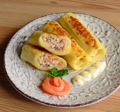 Блинчики с семгой и сыром